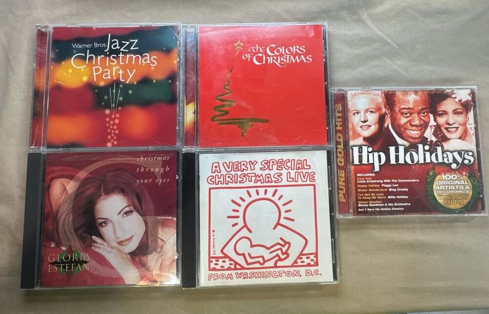 Lot Of 5 Christmas Music Audio CDs Assorted Holiday